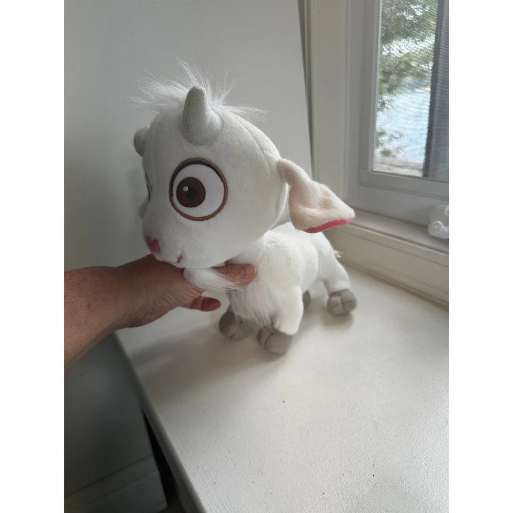 Despicable Me 3 Lucky the Goat Plush White Stuffed Animal Toy Factory 11 Inch